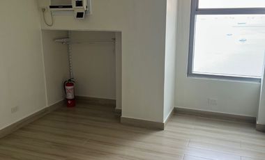 Corner unit with panaoramic views of Manila Bay and Makati