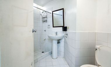 Salcedo Park Condominium in Makati 3BR Three Bedrooms with 2 Parking FOR SALE WUC257