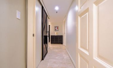 Salcedo Park Condominium in Makati 3BR Three Bedrooms with 2 Parking FOR SALE WUC257