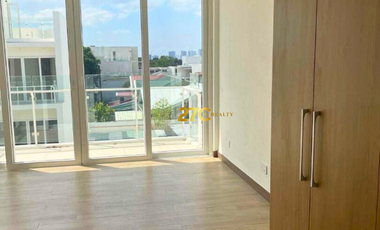 M Residences 4-Bedroom Townhouse for Rent with 2 Parking Slots in Capitol Hills, Quezon City