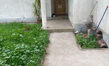 Amplia casa comercial