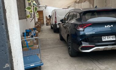 Amplia casa comercial