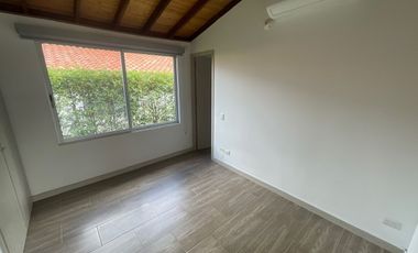 Casa Campestre en Renta - El caimo