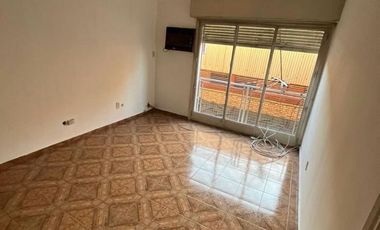 DEPARTAMENTO PLAZA SARMIENTO