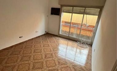 DEPARTAMENTO PLAZA SARMIENTO