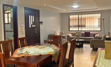 En venta bonita casa en condominio | Sector Machángara | La Roma