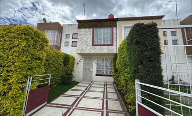 Se vende casa en Pedregal de la teja, Col. Los Heroes Chalco