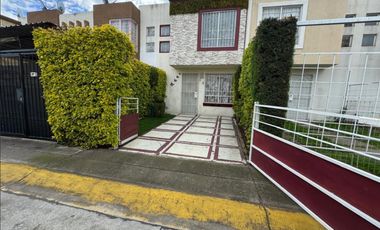Se vende casa en Pedregal de la teja, Col. Los Heroes Chalco