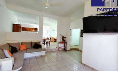 C108 Casa en Venta, 3 recamaras centro de la ciudad en Zihuatanejo