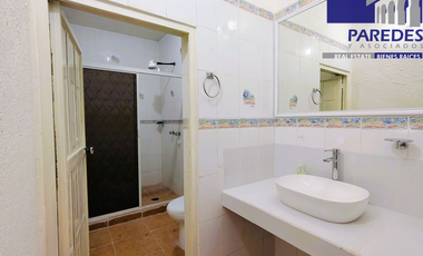 C108 Casa en Venta, 3 recamaras centro de la ciudad en Zihuatanejo