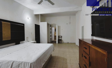 C108 Casa en Venta, 3 recamaras centro de la ciudad en Zihuatanejo