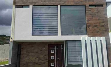 Se renta casa, 4 recámaras, Terranova Residencial Pachuca