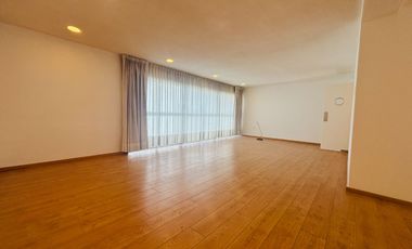 RENTA AMPLIO Y MODERNO DEPARTAMENTO EN AMORES