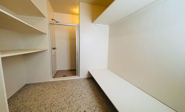 RENTA AMPLIO Y MODERNO DEPARTAMENTO EN AMORES