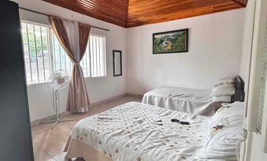 Vendo Casa en Villavicencio de dos plantas, barrio La Esperanza.