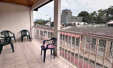 Vendo Casa en Villavicencio de dos plantas, barrio La Esperanza.