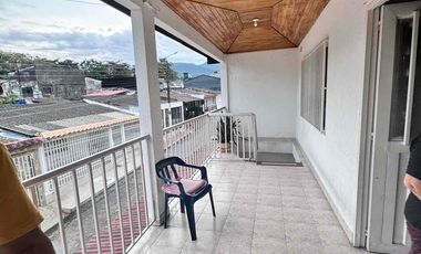 Vendo Casa en Villavicencio de dos plantas, barrio La Esperanza.