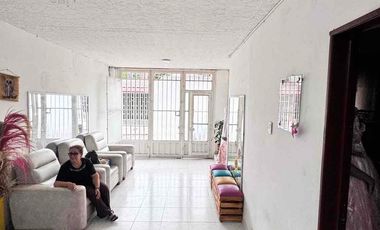 Vendo Casa en Villavicencio de dos plantas, barrio La Esperanza.