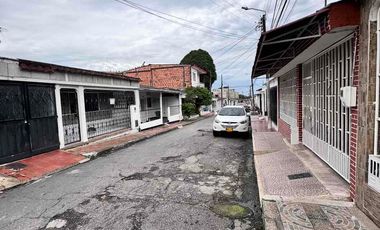 Vendo Casa en Villavicencio de dos plantas, barrio La Esperanza.