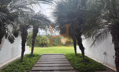 Renta de departamento en Cumbayá sector Site Center, 3 dorms, vista al Valle, cerca de la Ruta Viva y Simón Bolivar