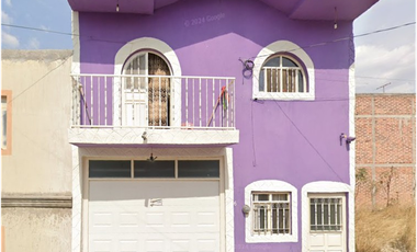 VENTA DE CASA EN SAN MIGUEL EL ALTO, JALISCO , CALLE UFROSINA PADILLA 6 COL LA TINAJITA.