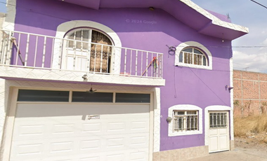 VENTA DE CASA EN SAN MIGUEL EL ALTO, JALISCO , CALLE UFROSINA PADILLA 6 COL LA TINAJITA.