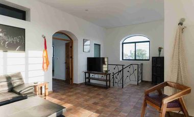 CASA DE LAS BRISAS EN PROGRESO MUY CERCA DEL MALECON Y DE LA PLAYA