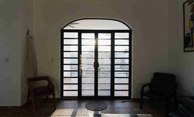 CASA DE LAS BRISAS EN PROGRESO MUY CERCA DEL MALECON Y DE LA PLAYA