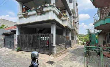 DIJUAL RUMAH KOS UI dan RUMAH UTAMA di DEPOK