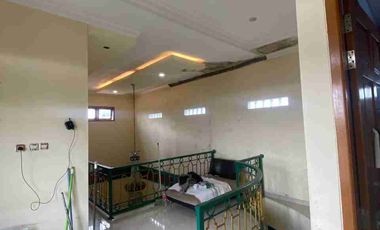 DIJUAL RUMAH KOS UI dan RUMAH UTAMA di DEPOK