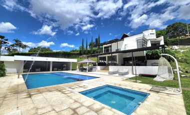 FINCA EN ALQUILER EL CLARIVEL EN IBAGUE TEL3243990646 PROPIEDAD PRIVADA.