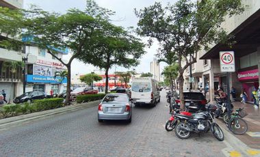 Alquiler para Departamento u Oficina, 2 Dormitorios, 3er Piso - Avenida 9 de Octubre, entre Esmeraldas y Los Ríos, Centro de Guayaquil