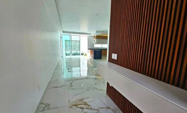 Venta de Casa en Valle Imperial Coto Almendro con Roof garden