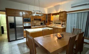 HERMOSA CASA EN RENTA CON AMENIDADES PREMIUM