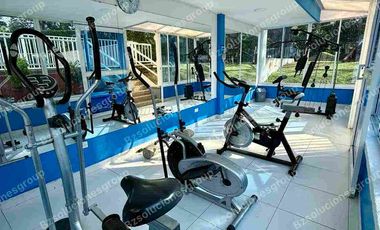 Apartamento tipo Penthouse en Venta – Barrio La Hacienda a puerta cerrada.