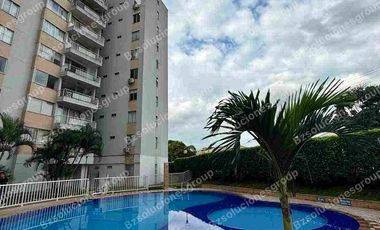 Apartamento tipo Penthouse en Venta – Barrio La Hacienda a puerta cerrada.