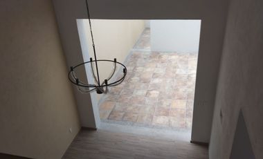 Renta Casa de 1 Nivel en Corregidora Hacienda Carlota Vanegas