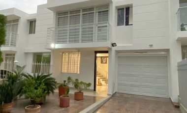 CÓD. 1301. CASA REMODELADA A LA VENTA EN EL NORTE DE VALLEDUPAR.