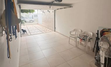 CÓD. 1303. CASA REMODELADA A LA VENTA EN LOS CORTIJOS EN VALLEDUPAR.