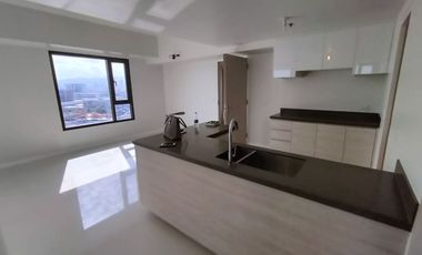 Condo for sale in Mandaue City, Mandani Bay seaview, 3-br