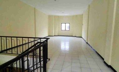 DKT JUANDA T1, parkir luas Ruko Komplek Sentra Tropodo akses Jl Ramai,