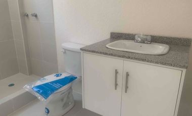 Amplia casa de 104 m2, Sector Mitad del Mundo, Dentro de Urbanización Privada