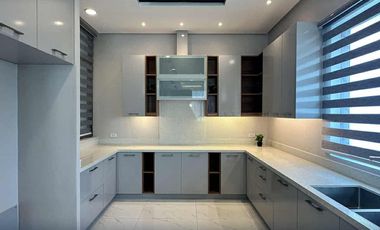 Brand New 4-Storey Townhouse for Sale – Tomas Morato, Quezon City