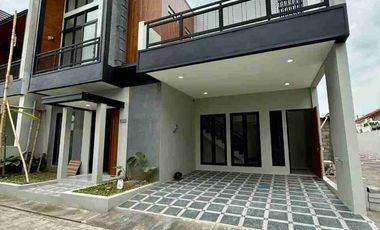 RUMAH MODERN SCANDINAVIAN 2 LANTAI ELEGAN DALAM PERUMAHAN DI POTORONO BANGUNTAPAN