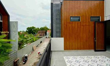 RUMAH MODERN SCANDINAVIAN 2 LANTAI ELEGAN DALAM PERUMAHAN DI POTORONO BANGUNTAPAN
