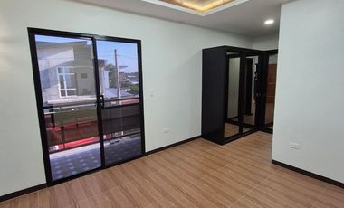 Brand New 4Bedroom House for sale in Mabalacat Pampanga