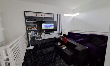 Hunian Modern 2 Lantai + Kolam Renang Pribadi