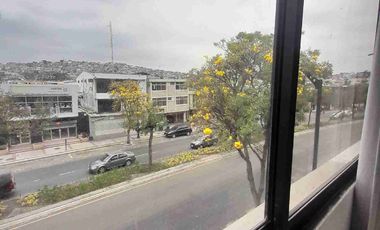 Se renta Departamento Amplio en Urdesa