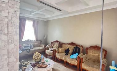 Rumah di padang barat (belakang hotel mercury)