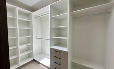 HERMOSA CASA DE VENTA EN RUTA VIVA TUMBACO!!  A ESTRENAR!!